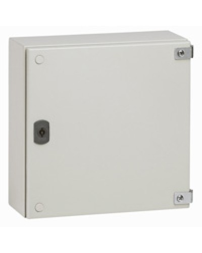 Промышленная коробка Atlantic металлическая квадратная IP66 IK10 300x300x120 мм RAL 7035 Legrand 035608 в Оренбурге Щиты электрические Pintop.ru