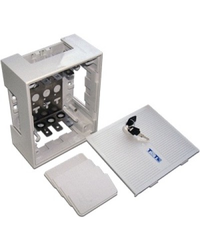 Коробка распределительная на 3 плинта TWT-DB10-3P в Оренбурге Боксы для автоматов Pintop.ru