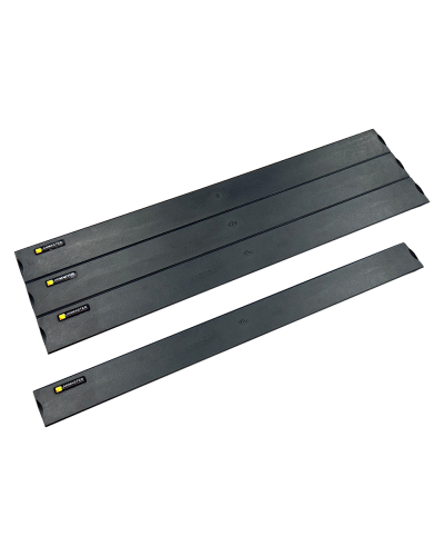 19 пластиковая фальш-панель 4U, разделяемая, быстросъемная, черная LANMASTER LAN-CB-FPP-4U в Оренбурге Аксессуары для стоек и шкафов Pintop.ru