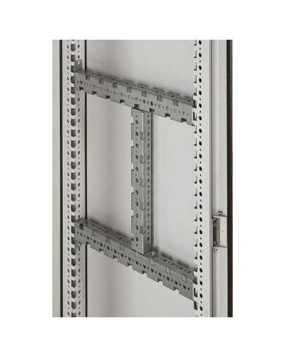 Траверс многофункциональный Legrand 048027 в Оренбурге Аксессуары для стоек и шкафов Pintop.ru